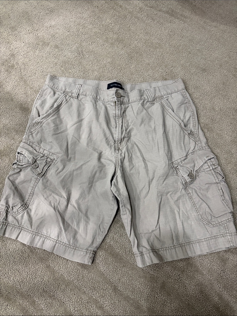 Calvin Klein Jeans Men's Cargo Shorts in taupe size 40